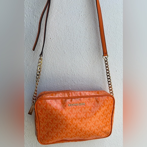 Michael Kors Orange Crossbody Bag - Picture 1 of 1